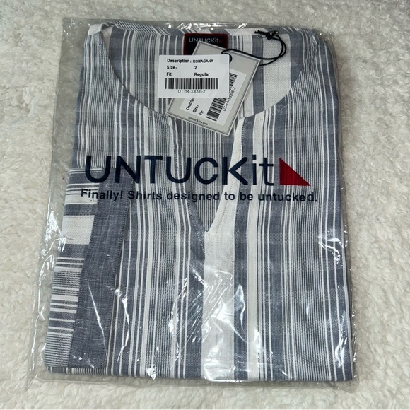 UNTUCKit Women’s Tunic Top Romagana White & Blue Stripe Cotton Size 2 NWT - Picture 2 of 5